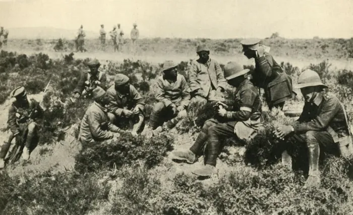 Framed Print : Prisoners of War: interrogating captured Turks, First World War, c1917-1918, (c1920) Framed Print : Prisoners of War: interrogating captured Turks, First World War, c1917-1918, (c1920)