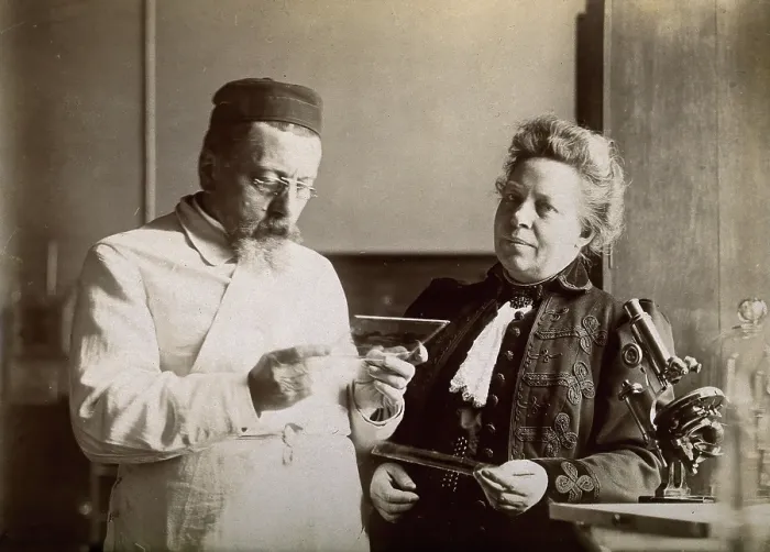Framed Print : Professor and Mrs Dejerine looking at a microscopic sample of the human brain, c1900s. Creator: Unknown Framed Print : Professor and Mrs Dejerine looking at a microscopic sample of the human brain, c1900s. Creator: Unknown