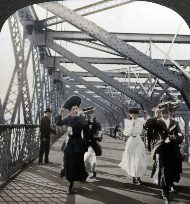 Framed Print : The promenade, Williamsburg Bridge, New York, USA, c1900s. Artist: Excelsior Stereoscopic Tours Framed Print : The promenade, Williamsburg Bridge, New York, USA, c1900s. Artist: Excelsior Stereoscopic Tours