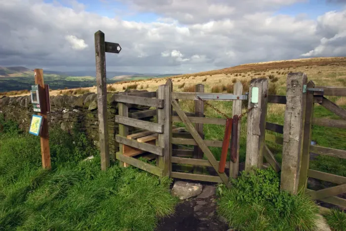 Framed Print : Public footpath sign and kissing gate, Longridge Fell, Lancashire Framed Print : Public footpath sign and kissing gate, Longridge Fell, Lancashire