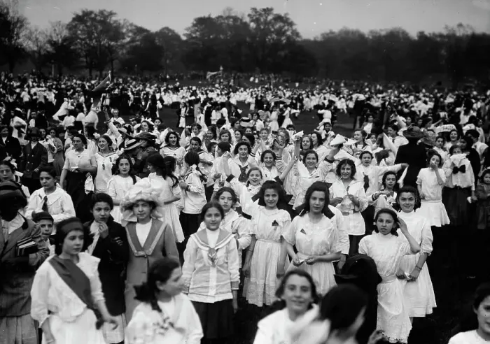 Framed Print : Public school athletic league - Central Park, between c1910 and c1915. Creator: Bain News Service Framed Print : Public school athletic league - Central Park, between c1910 and c1915. Creator: Bain News Service