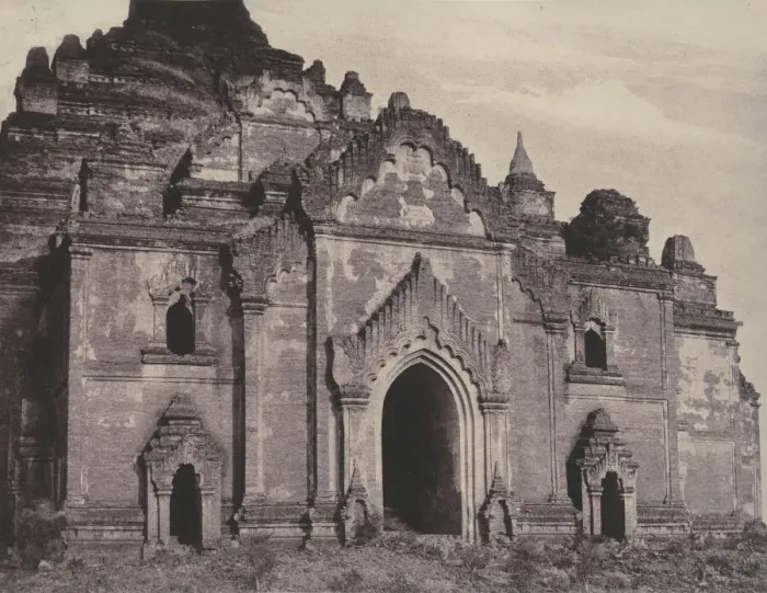 Framed Print : Pugahm Myo: East Facade of Damayangyee Pagoda, August 20-24, 1855 Framed Print : Pugahm Myo: East Facade of Damayangyee Pagoda, August 20-24, 1855
