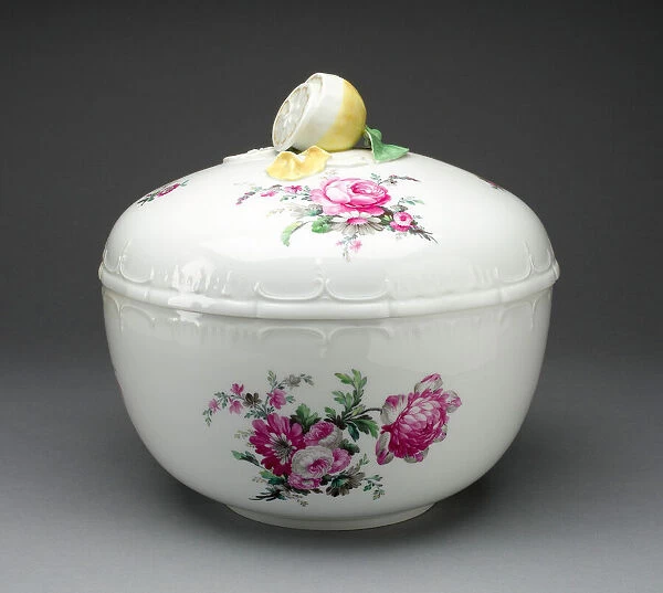 Punch Bowl, Berlin, c. 1780. Creator: Konigliche Porzellan-Manufaktur