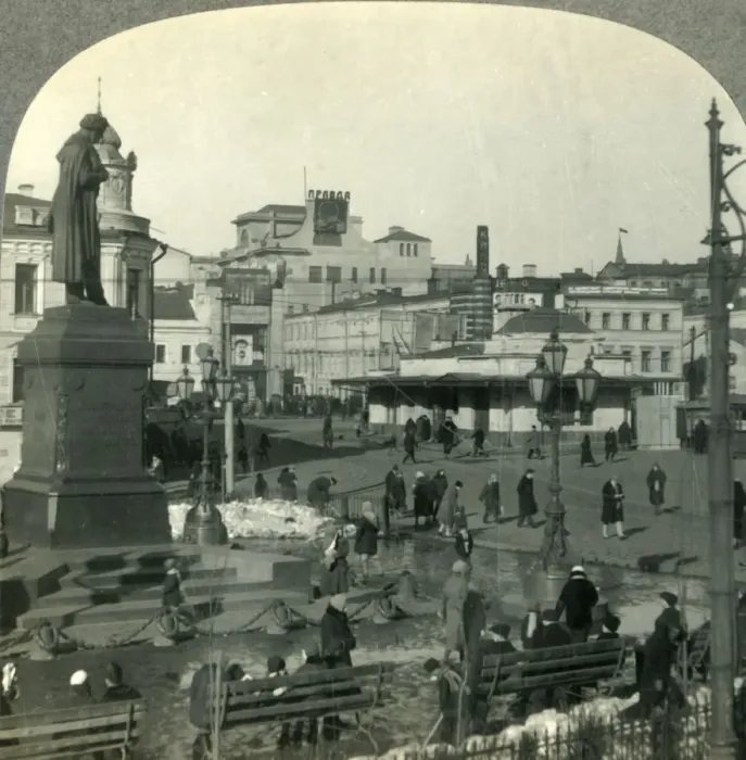 Framed Print : The Pushkin Monument in the Strastnaya Plochad, Moskva (Moscow), U. S. S. R. (Russia), c1930s