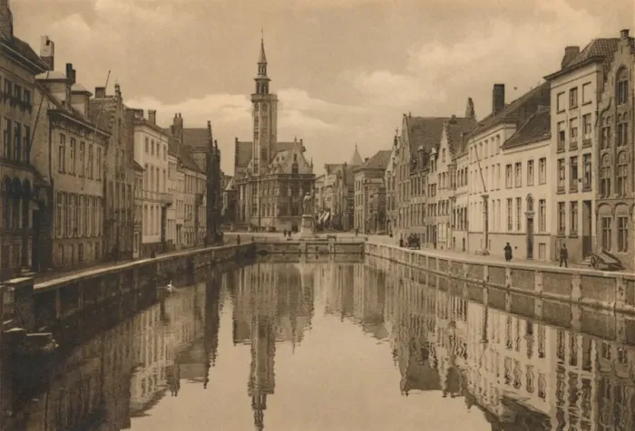 Framed Print : Quai du Miroir, c1928 Framed Print : Quai du Miroir, c1928
