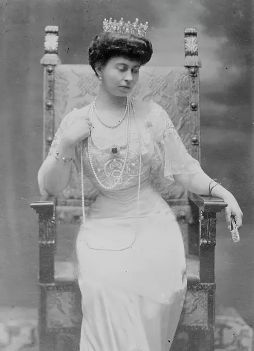 Framed Print : Queen of Greece, 1913. Creator: Bain News Service Framed Print : Queen of Greece, 1913. Creator: Bain News Service