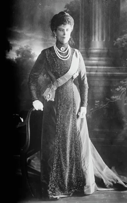 Framed Print : Queen Mary, 1911. Creator: Bain News Service Framed Print : Queen Mary, 1911. Creator: Bain News Service
