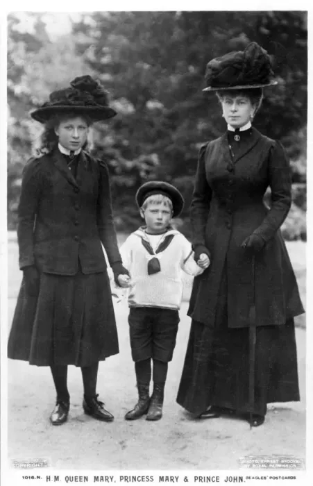 Framed Print : Queen Mary, Princess Mary and Prince John, 1910s. Artist: Ernest Brooks Framed Print : Queen Mary, Princess Mary and Prince John, 1910s. Artist: Ernest Brooks