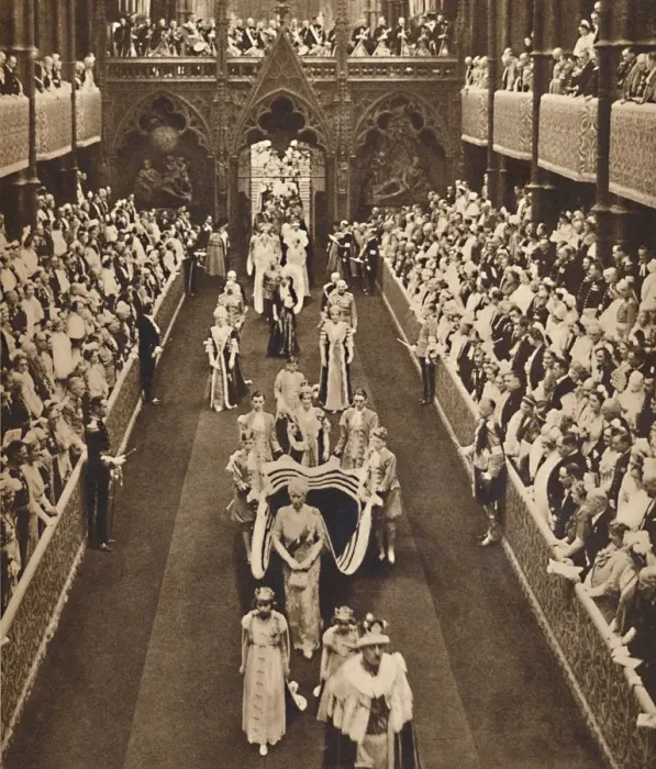 Framed Print : The Queen Mothers Procession, May 12 1937 Framed Print : The Queen Mothers Procession, May 12 1937