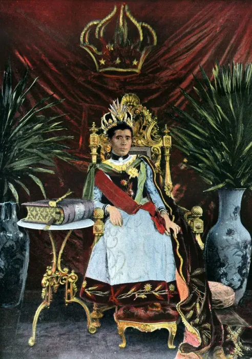 Framed Print : Queen Ranavalona Manjaka III of Madagascar, c 1880s Framed Print : Queen Ranavalona Manjaka III of Madagascar, c 1880s
