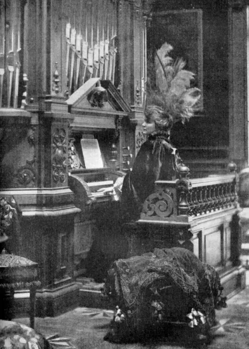 Framed Print : The Queen of Romania playing the organ, 1904 Framed Print : The Queen of Romania playing the organ, 1904