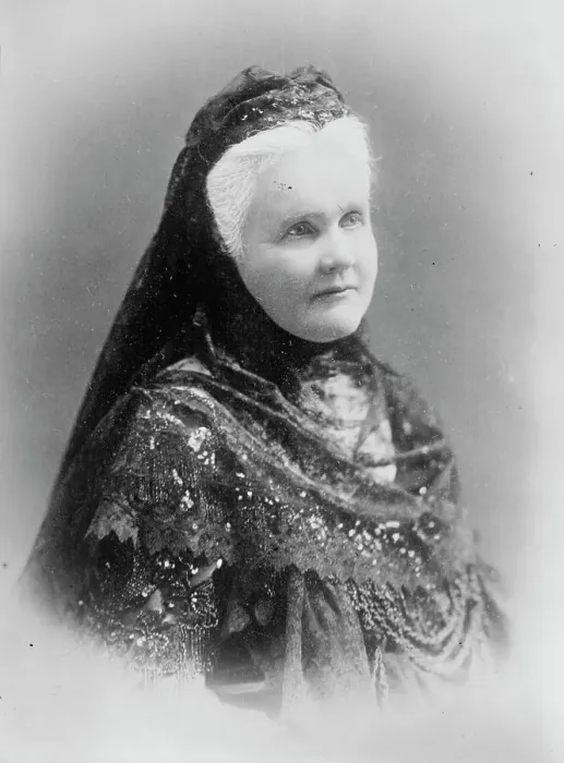 Framed Print : Queen of Roumania, 1912. Creator: Bain News Service Framed Print : Queen of Roumania, 1912. Creator: Bain News Service