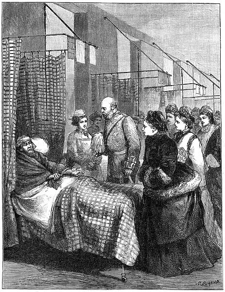 The queen visiting the wards of the London Hospital, late 19th century, (1900). Artist: G Durand