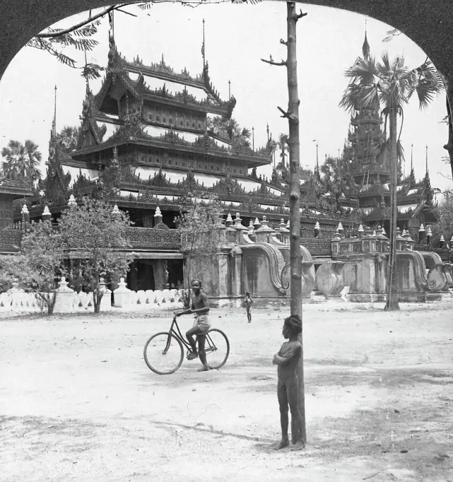 Framed Print : Queens Golden Monastery, Mandalay, Burma, 1908. Artist: Stereo Travel Co Framed Print : Queens Golden Monastery, Mandalay, Burma, 1908. Artist: Stereo Travel Co