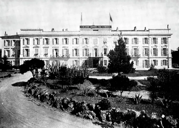 Framed Print : The Queen's Visit to Cimiez: Grand Hotel de Cimiez, 1895. Creator: Jean Gilletta. The Queen's Visit to Cimiez: Grand Hotel de Cimiez, 1895. Creator: Jean Gilletta Framed Print : The Queen's Visit to Cimiez: Grand Hotel de Cimiez, 1895. Creator: Jean Gilletta. The Queen's Visit to Cimiez: Grand Hotel de Cimiez, 1895. Creator: Jean Gilletta