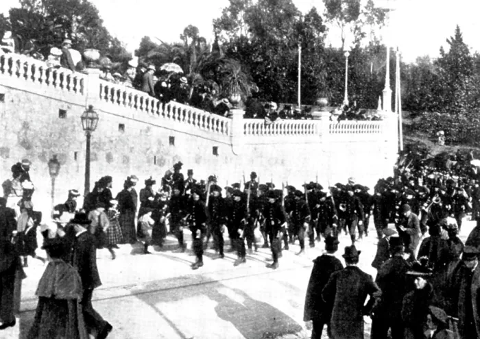 Framed Print : The Queen's Visit to the Riviera: guards of honour in the Avenue Victoria...Cimiez, 1898 Framed Print : The Queen's Visit to the Riviera: guards of honour in the Avenue Victoria...Cimiez, 1898
