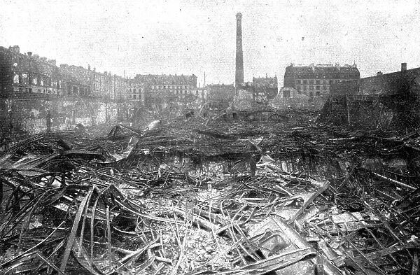 Quelques Points de Chute; Les ruines des Magasins Paris-France, boulevard Voltaire, 137... 1918. Creator: Unknown