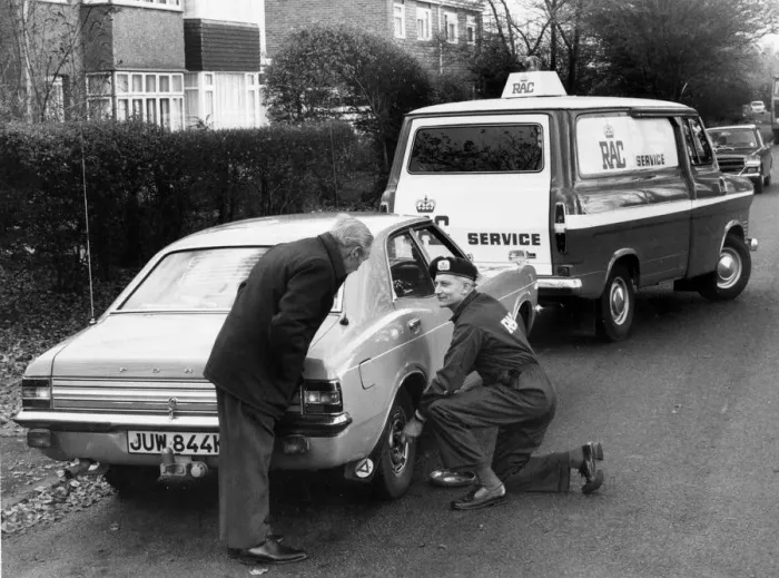 Framed Print : R. A. C. breakdown assistance to 1973 Ford Cortina. Creator: Unknown Framed Print : R. A. C. breakdown assistance to 1973 Ford Cortina. Creator: Unknown
