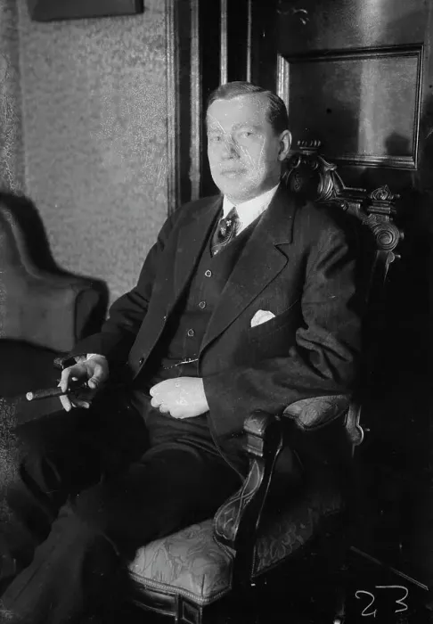 Framed Print : R. Werrenrath, between c1915 and c1920. Creator: Bain News Service Framed Print : R. Werrenrath, between c1915 and c1920. Creator: Bain News Service