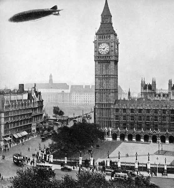 The R101 passing over the House of Commons, 14th October 1929 (1936)