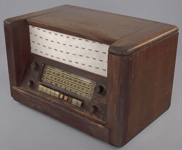 Radio owned by Herman and Minnie Roundtree, 1948. Creator: Unknown