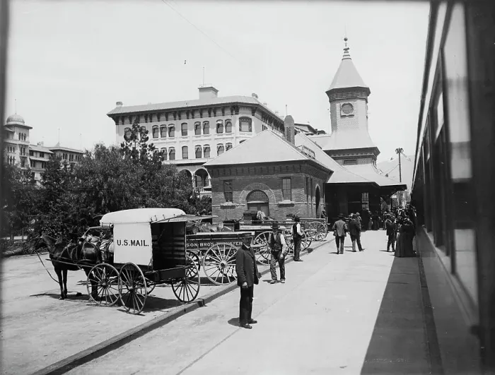 Framed Print : Railway station, Pasadena, between 1900 and 1906. Creator: Unknown Framed Print : Railway station, Pasadena, between 1900 and 1906. Creator: Unknown