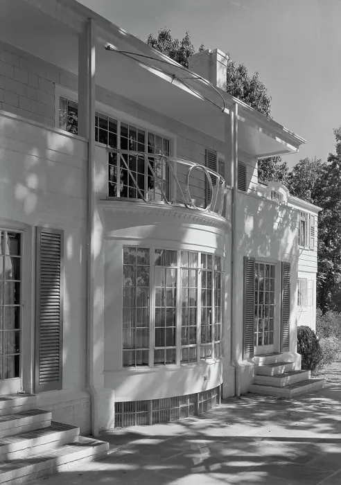 Framed Print : Ralph J. Cordiner, residence on White Oak Rd. Fairfield, Connecticut, 1939. Creator: Gottscho-Schleisner, Inc Framed Print : Ralph J. Cordiner, residence on White Oak Rd. Fairfield, Connecticut, 1939. Creator: Gottscho-Schleisner, Inc