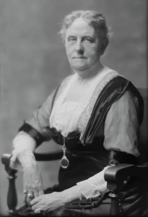 Framed Print : Randol, J.B. Mrs. portrait photograph, 1914 Dec. 3. Creator: Arnold Genthe Framed Print : Randol, J.B. Mrs. portrait photograph, 1914 Dec. 3. Creator: Arnold Genthe