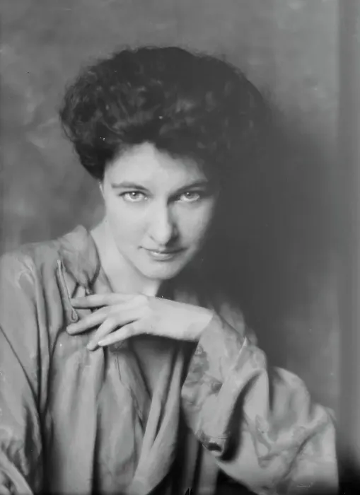 Framed Print : Randolph, Marguerite, Miss, portrait photograph, 1915 June 29. Creator: Arnold Genthe Framed Print : Randolph, Marguerite, Miss, portrait photograph, 1915 June 29. Creator: Arnold Genthe