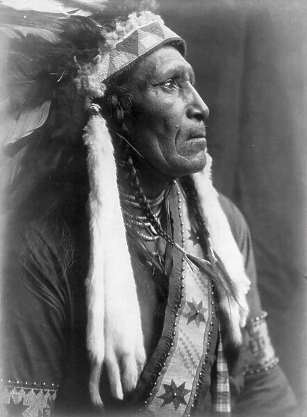 Raven Blanket-Nez Percé, c1910. Creator: Edward Sheriff Curtis