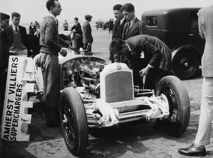 Framed Print : Raymond Mays with a Vauxhall Villiers TT, (1929?) Framed Print : Raymond Mays with a Vauxhall Villiers TT, (1929?)