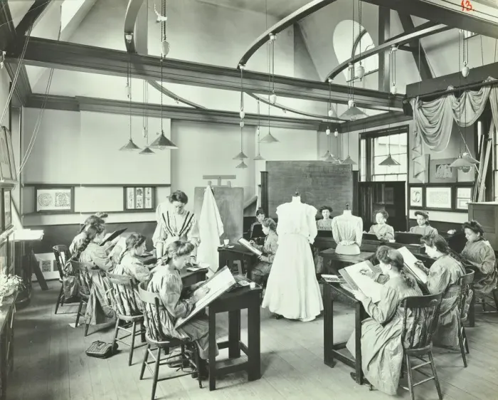 Framed Print : Ready made clothing class, Shoreditch Technical Institute, London, 1907