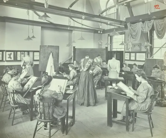 Framed Print : Ready made clothing class, Shoreditch Technical Institute, London, 1907 Framed Print : Ready made clothing class, Shoreditch Technical Institute, London, 1907