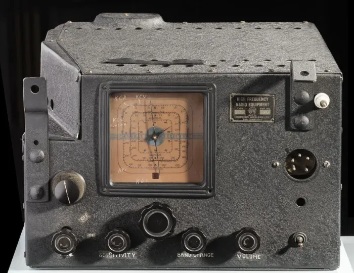 Framed Print : Receiver, Western Wireless, Type 7, Earhart, 1935 Pacific Flight, 1930-1934 Framed Print : Receiver, Western Wireless, Type 7, Earhart, 1935 Pacific Flight, 1930-1934