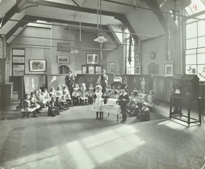 Framed Print : Recitation of The Sick Dolly, Flint Street School, Southwark, London, 1908 Framed Print : Recitation of The Sick Dolly, Flint Street School, Southwark, London, 1908