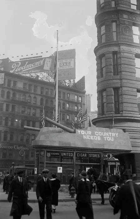 Framed Print : Recruiting ad. -- 23d & Broadway, [N.Y.], between c1915 and c1920. Creator: Bain News Service