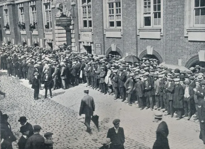 Framed Print : Recruits waiting outside the Central London Recruiting Depot, 1914 Framed Print : Recruits waiting outside the Central London Recruiting Depot, 1914
