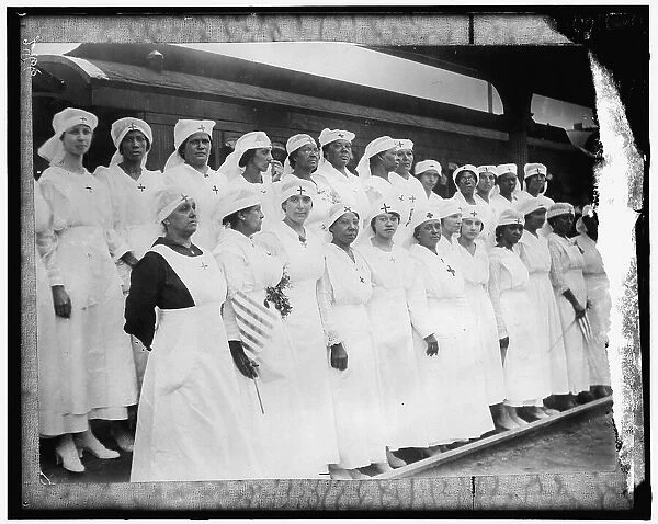 Red Cross, between 1910 and 1920. Creator: Harris & Ewing. Red Cross, between 1910 and 1920. Creator: Harris & Ewing