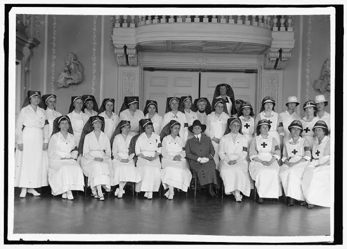 Framed Print : Red Cross nurses, between 1914 and 1918. Creator: Harris & Ewing. Red Cross nurses, between 1914 and 1918. Creator: Harris & Ewing Framed Print : Red Cross nurses, between 1914 and 1918. Creator: Harris & Ewing. Red Cross nurses, between 1914 and 1918. Creator: Harris & Ewing