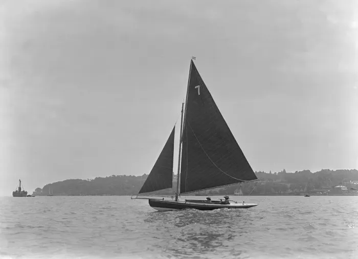 Framed Print : The Redwing class Fortuna, 1921. Creator: Kirk & Sons of Cowes Framed Print : The Redwing class Fortuna, 1921. Creator: Kirk & Sons of Cowes