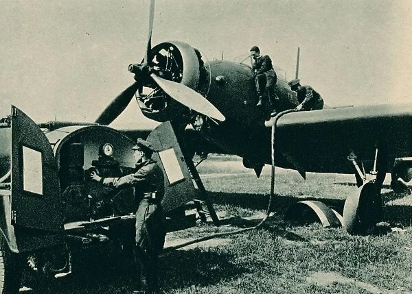 Refuelling a Wellesley Bomber, 1940