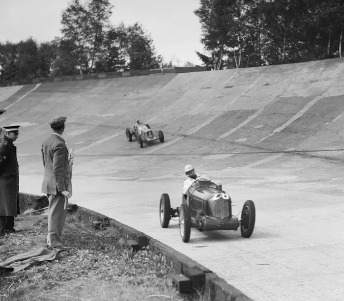 Framed Print : Reg Parnells MG K3 leading B Biras Maserati, JCC International Trophy, Brooklands Framed Print : Reg Parnells MG K3 leading B Biras Maserati, JCC International Trophy, Brooklands