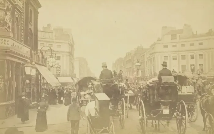 Framed Print : Regent Circus, 1850-1900. Creator: Unknown