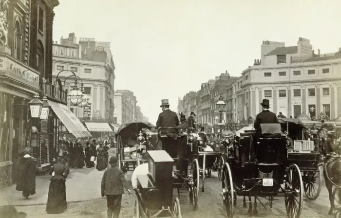 Framed Print : Regent Circus, London, c1880 Framed Print : Regent Circus, London, c1880
