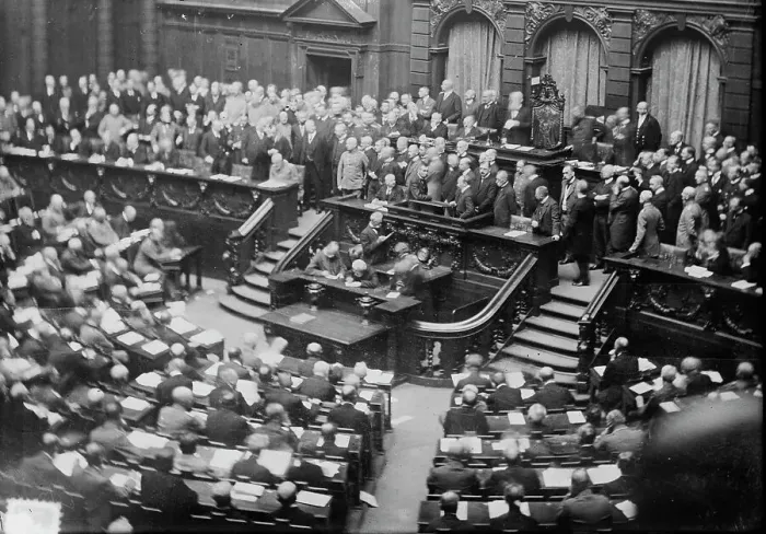 Framed Print : Reichstag in session, between c1915 and c1920. Creator: Bain News Service Framed Print : Reichstag in session, between c1915 and c1920. Creator: Bain News Service