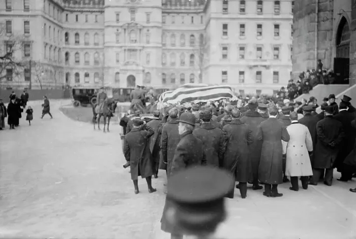 Framed Print : Reid funeral leaving cathedral, 1913. Creator: Bain News Service Framed Print : Reid funeral leaving cathedral, 1913. Creator: Bain News Service