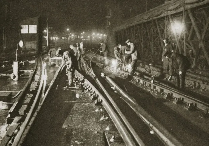 Framed Print : Repairing a railway track, Charing Cross Bridge, London, 20th century Framed Print : Repairing a railway track, Charing Cross Bridge, London, 20th century