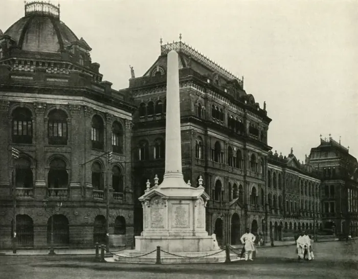 Framed Print : Replica of the Holwell Monument Erected by Lord Curzon, 1925. Creator: Unknown Framed Print : Replica of the Holwell Monument Erected by Lord Curzon, 1925. Creator: Unknown