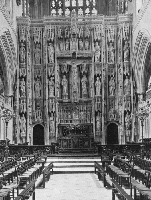 Framed Print : The reredos of Winchester Cathedral, 1924-1926 Framed Print : The reredos of Winchester Cathedral, 1924-1926