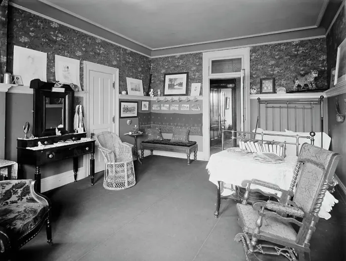 Framed Print : Residence of Mrs. H.C. Parke, bed room, Detroit, Mich. between 1900 and 1905. Creator: Unknown Framed Print : Residence of Mrs. H.C. Parke, bed room, Detroit, Mich. between 1900 and 1905. Creator: Unknown